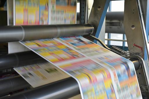 Perbandingan hasil cetak offset dan digital printing