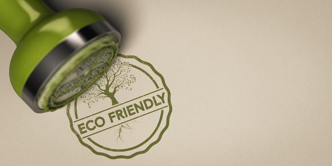 Contoh proses cetak ramah lingkungan menggunakan eco-ink dan kertas bersertifikat FSC